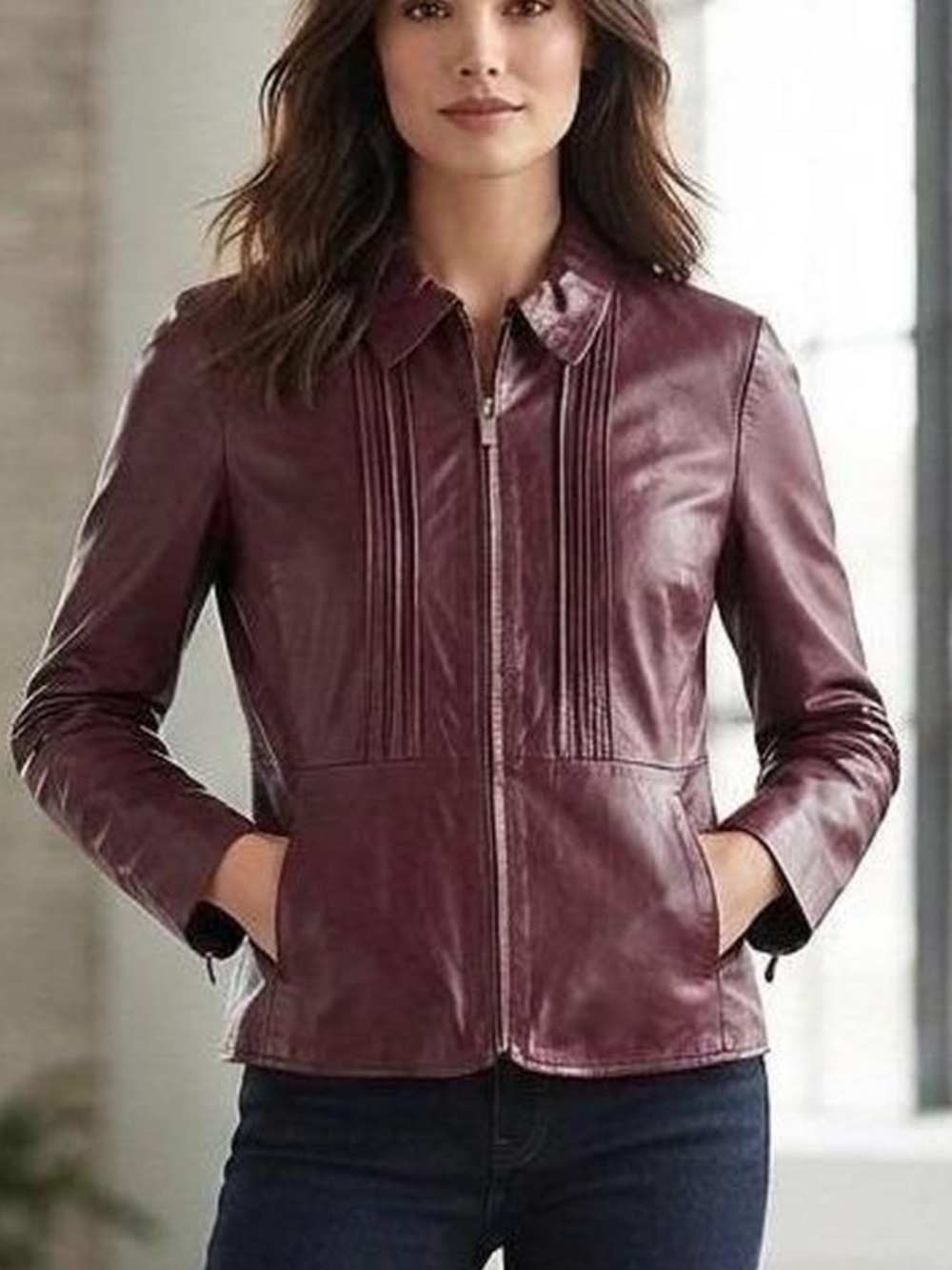 Vintage Banana Republic Leather Jacket in Merlot Size 8.